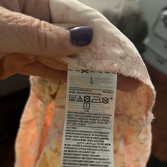 Old Navy Sun dress with pockets - Picture 3 of 5